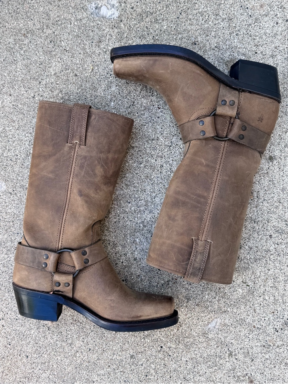 Frye Harness 12R Light Brown Boots